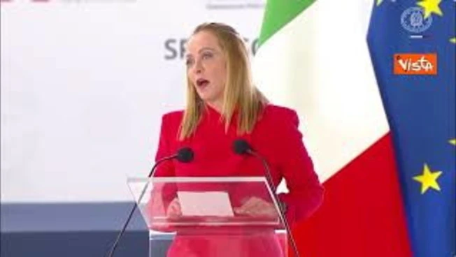 https://media.liberoquotidiano.it/V3Up-k9HKvcIYAUl8mbcnZRM3IW_uy7V31cnqMT_Azo/width:800/quality:90/aW1hZ2VzLzIwMjUvMDkvMTEvMTA0ODEyOTY2LTA3MGIzYzU3LTIwOGUtNGY5MS04MTNjLTFiZDNkZjcwMTRjMi5qcGc.webp