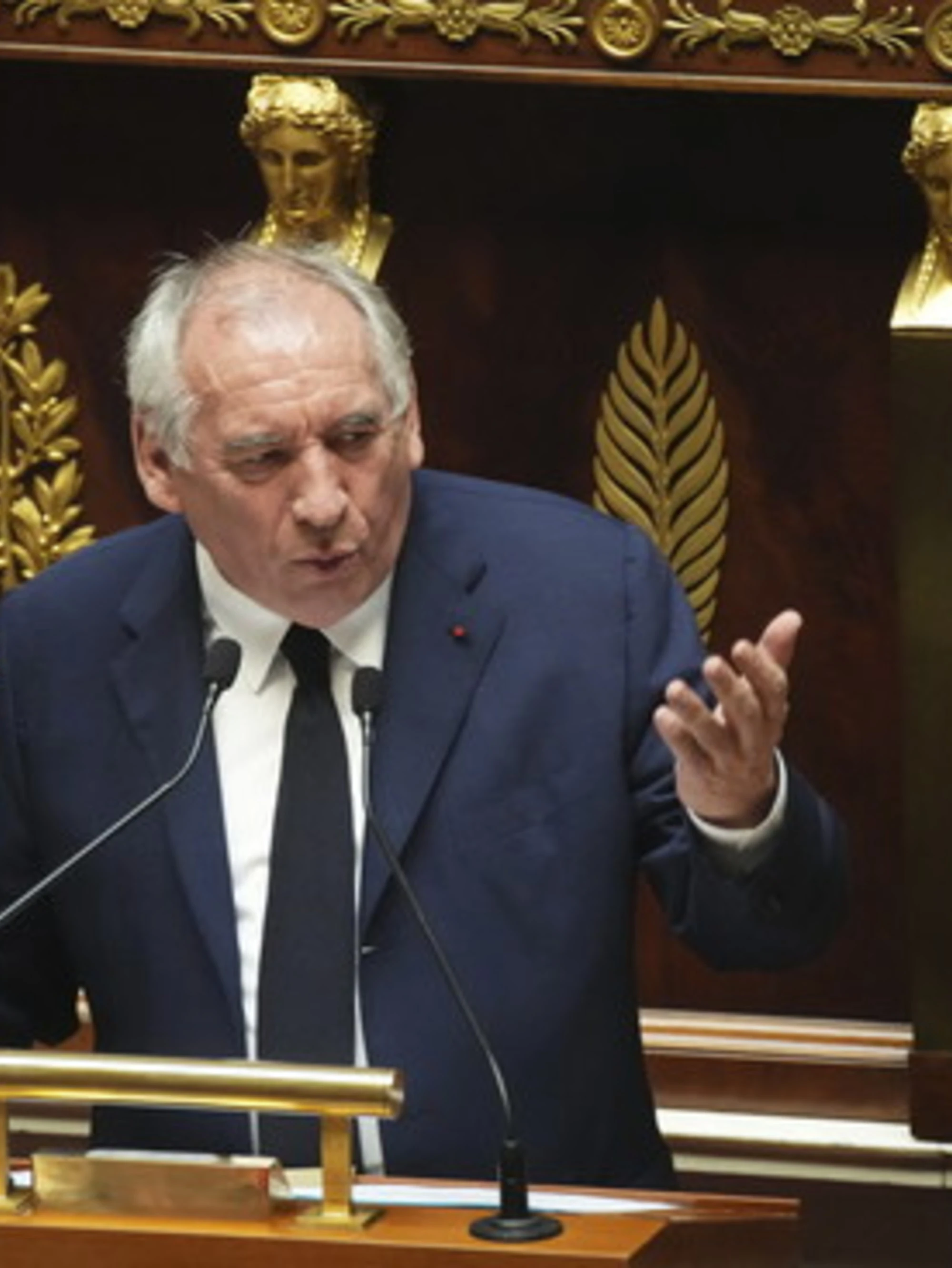 Bayrou, lo sfogo prima della sfiducia: "Non potete cancellare la realtà"