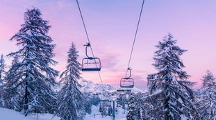 Coronavirus, Antonella Viola: "Nessuna vacanza sulla neve, montagne chiuse già a Natale"