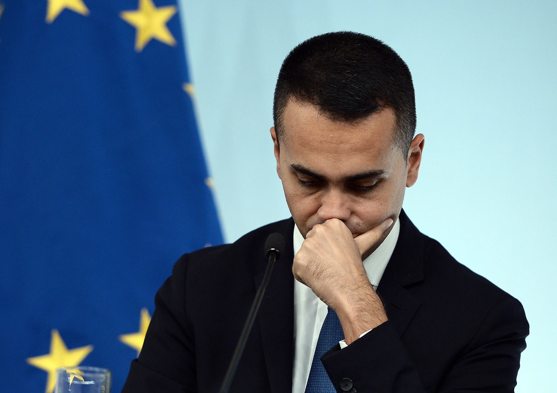 Sondaggio Noto, un grillino su tre boccia Di Maio, sale Dibba