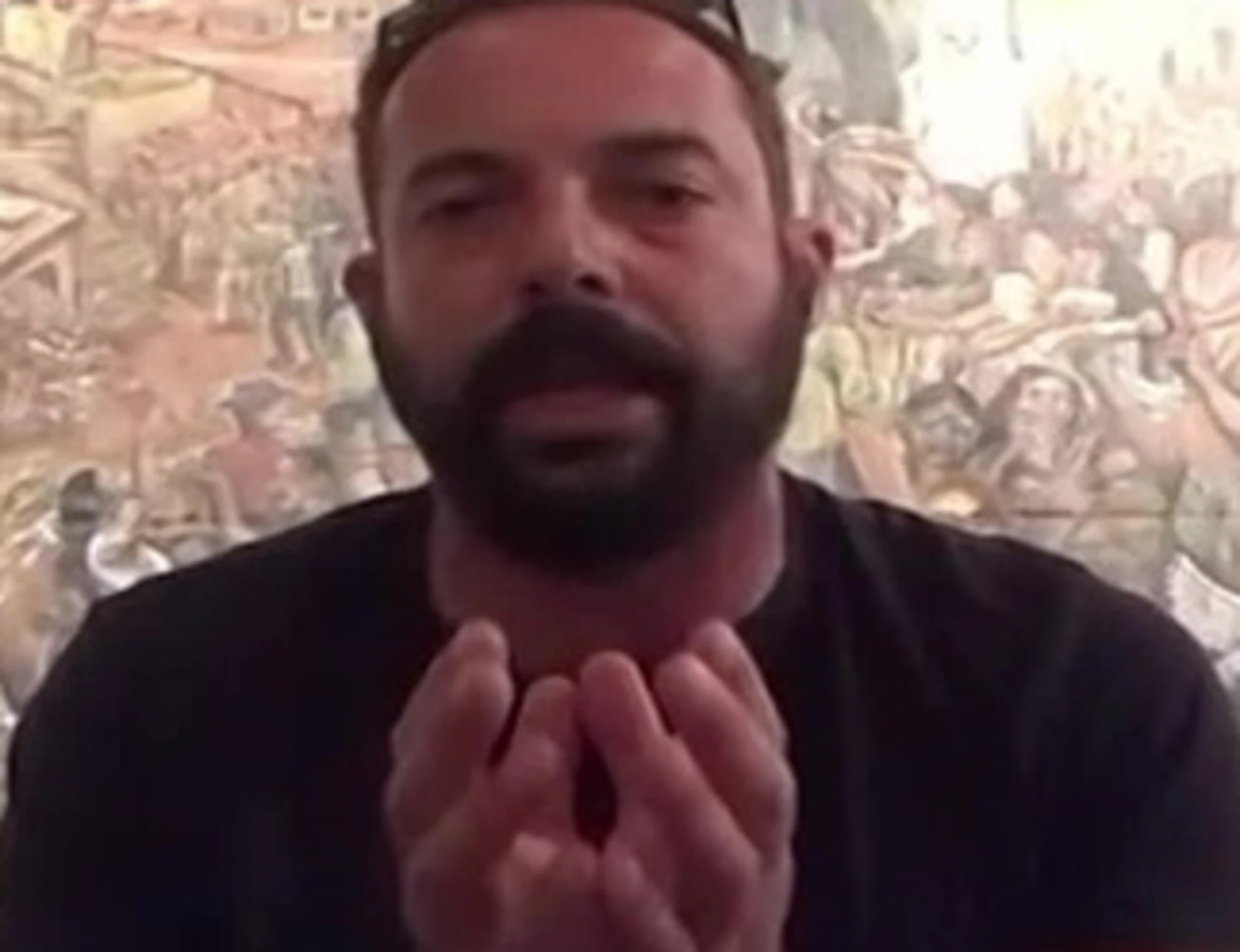 Venezia, Tommaso Cacciari umilia Maurizio Landini: "Cariatidi, micro-nullità"