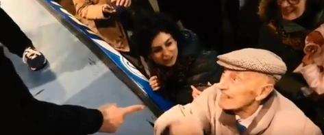 Matteo Salvini, l'anziano al comizio: "Così tanta gente solo quando De Gasperi cacciò i comunisti"