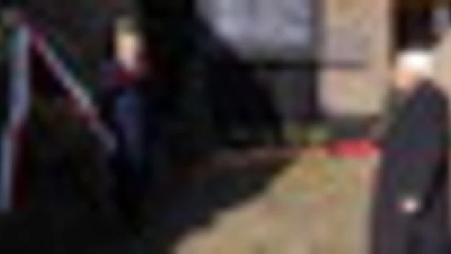 Fosse Ardeatine, Mattarella a Mausoleo rende omaggio a 335 vittime