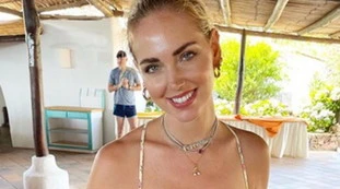 Chiara Ferragni, "Sardegna depredata". Clamoroso disastro, pubblica questa foto (poi cancella): maxi-multa?