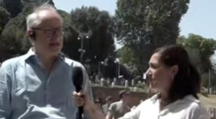 L'aria che tira, delirio del giornalista inglese: "Il grande caldo? Per colpa della Meloni..."