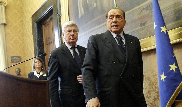 Consultazioni, Berlusconi incontra Renzi