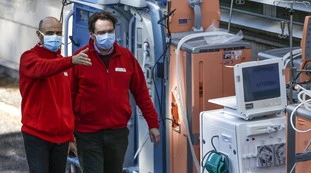 Coronavirus, il bollettino: nuovi casi (e tamponi) in calo, sette regioni a contagio zero