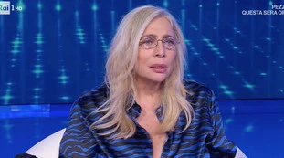 Domenica In, a poche ore dalla puntata inquietante sfogo di Mara Venier: "Basta", che succede?