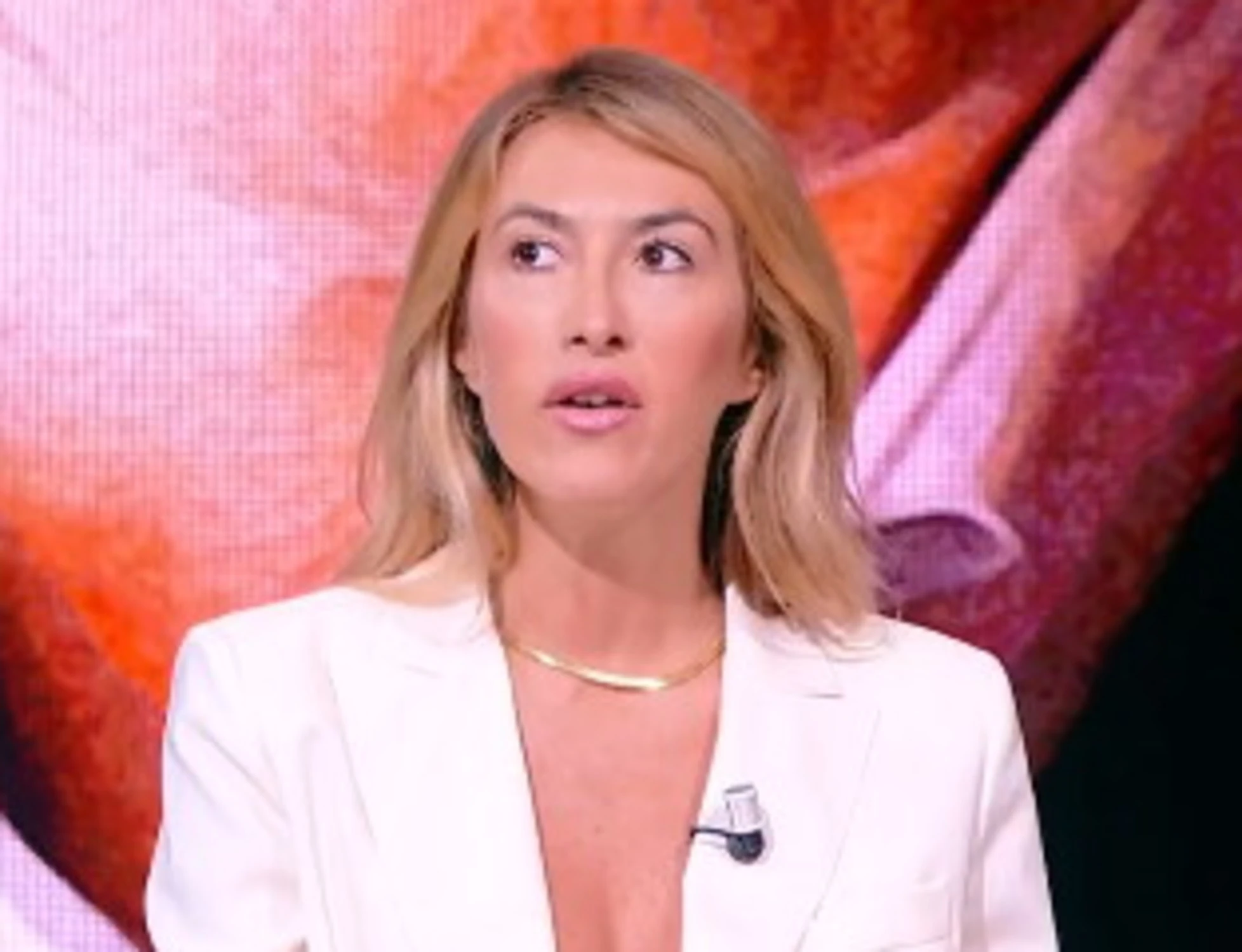 Realpolitik, Annalisa Chirico smaschera il generale: "Chi è davvero Vannacci"