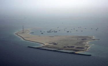 Hormuz, stretto chiuso per mancanza di assicurazioni ma ora ci pensa Donald...