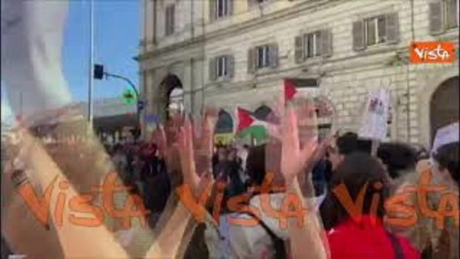 https://media.liberoquotidiano.it/VJmprEGs36oGBkq3n3N2eBqT9TgVeTuYE71ldfPhAf8/width:800/quality:90/aW1hZ2VzLzIwMjUvMTAvMDMvMTYwMTE0MjYxLWFkNzM5ZDE4LWQ5ODctNGU5Mi1hODA5LTBlNDRkZmMzMWVmYi5qcGc.webp