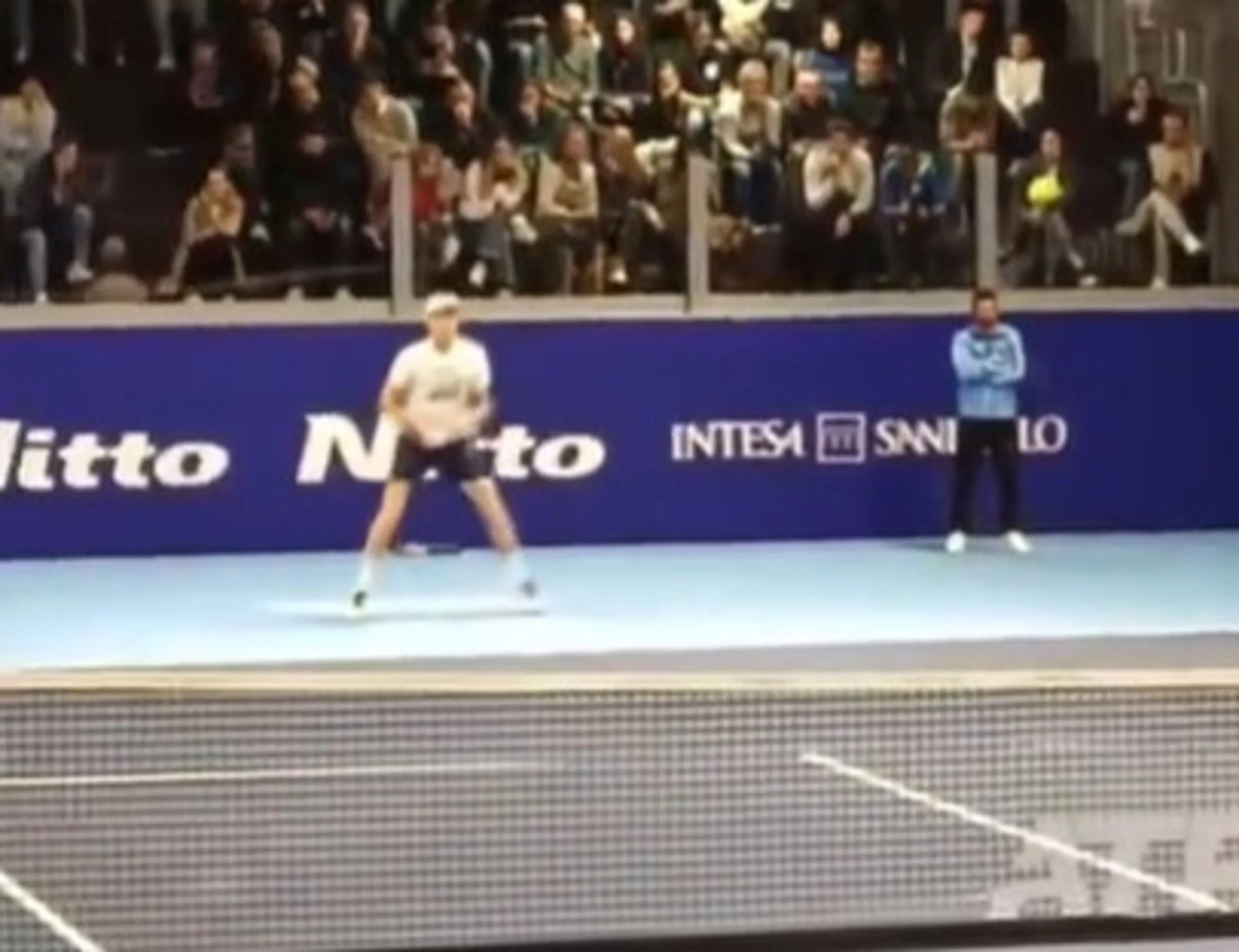 Jannik Sinner "preso a pallate in allenamento": incredibile a Torino