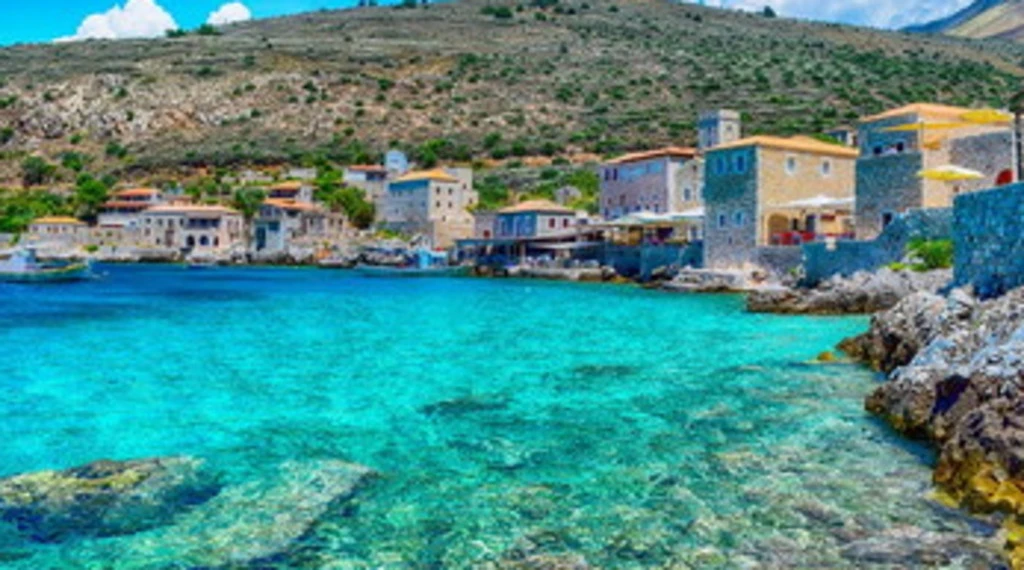 Coronavirus, Grecia: confini chiusi per gli italiani. Croazia, necessaria la prenotazione