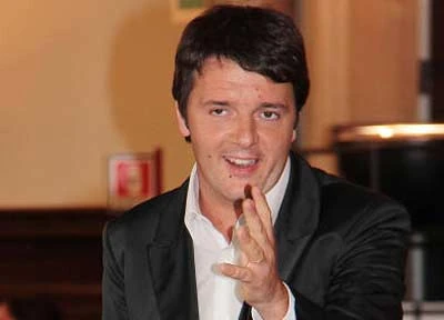 L'affronto di Renzi nella culla della Lega:"L'ampolla con l'acqua del Po? Roba da matti"
