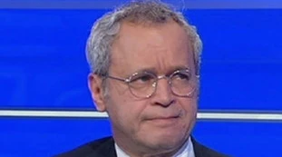 Enrico Mentana a Giuseppe Conte: "Il confine tra la vita e la morte, che errore in conferenza stampa"