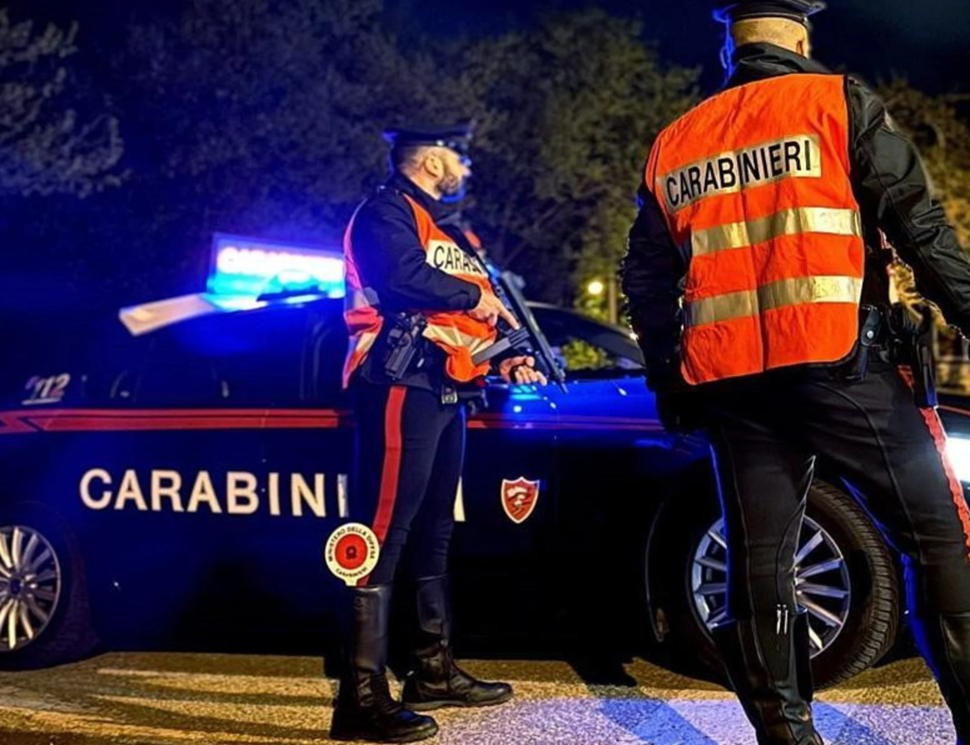 Sanremo, fugge all'alt e rifiuta l'alcoltest: 21enne aggredisce i carabinieri