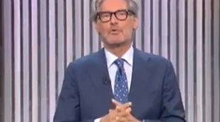 Dritto e Rovescio, Del Debbio polverizza Lamorgese: "La verità su quella droga", il ministro che dice?