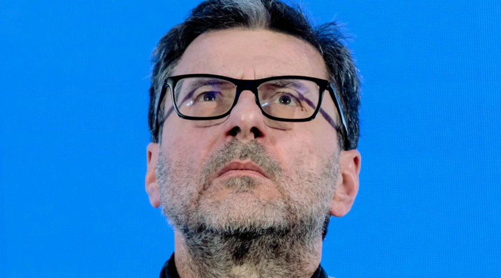 "Giancarlo Giorgetti ministro delle Finanze dell'anno": sinistra in tilt, ecco chi lo incorona