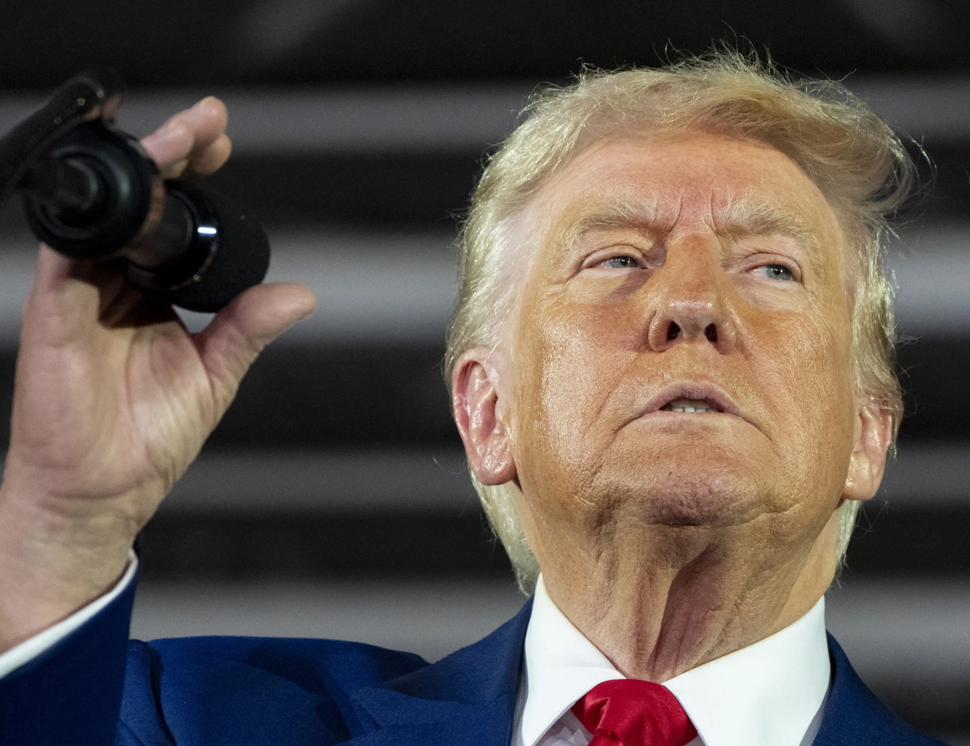 Donald Trump, scandalo Chatgate: Mike Waltz pronto alle dimissioni
