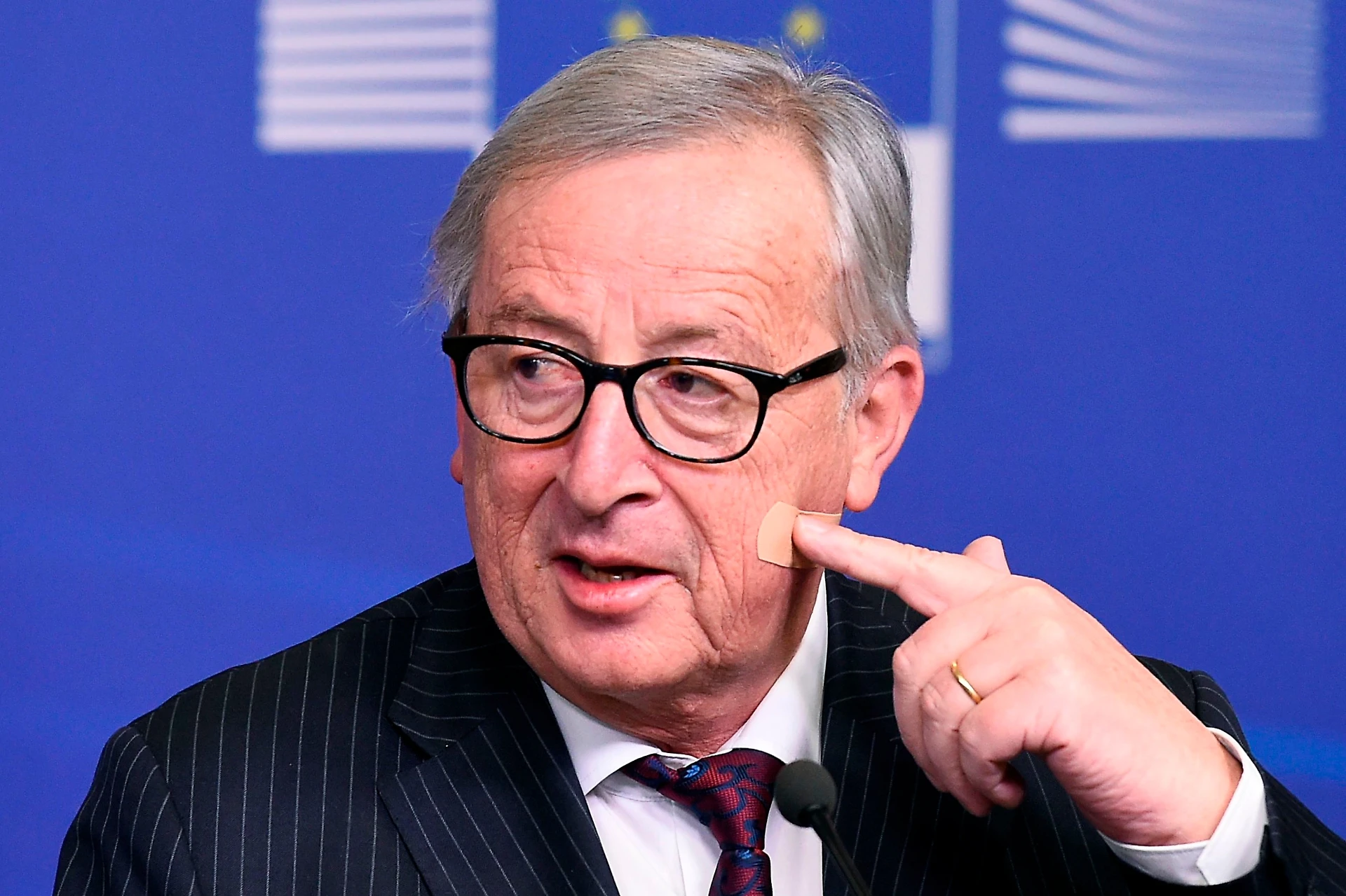 Tav, risposta delirante di Jean-Claude Juncker: "Vediamo chi la spunterà tra Italia e Francia"