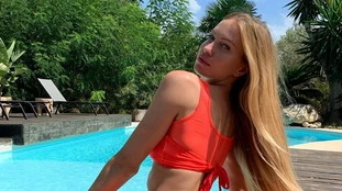 Taylor Mega, la sexy influencer conquista i follower di Instagram con un bikini da urlo