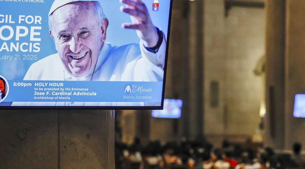 Papa Francesco, due messaggi su X: "Non abbiate paura di rischiare sull'amore"