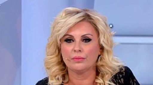 Uomini e donne, la stangata di Tina Cipollari: "Spero nessuno"