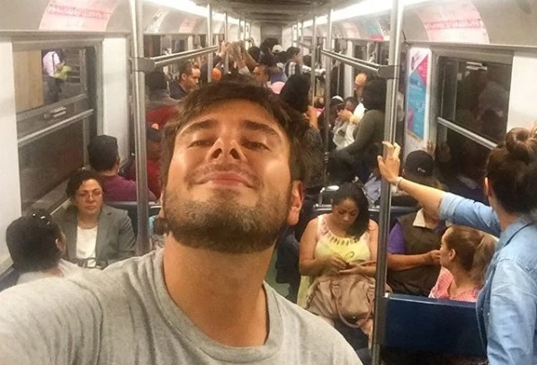 Alessandro Di Battista fa nomi e cognomi: la lista dei "giornalisti liberi"