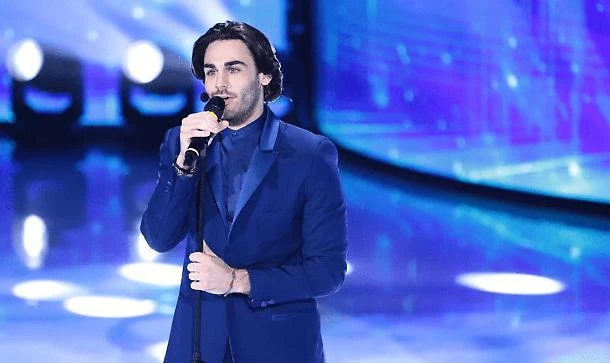 Amici, Alberto Urso dopo Tish fa strage di cuori? Voce clamorosa: chi è la sua ultima preda