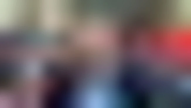 https://media.liberoquotidiano.it/Va3c9TVMR8Yid_UU3_EMO86PtfcaMkYzop9RwAdAhkQ/width:800/quality:90/aW1hZ2VzLzIwMjUvMDkvMDQvMTYzNDMyNzE3LTIwOTI2NDBmLTAxNjMtNDI1ZC1hODc0LTU1ZDEwN2Y0MWFiNy5qcGc.webp