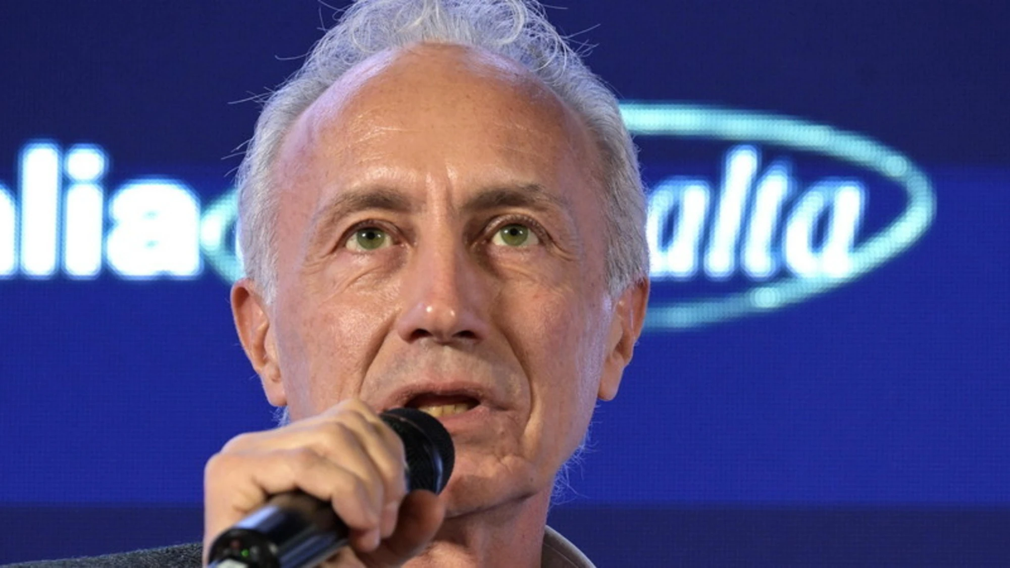 Antonio Polito smonta Marco Travaglio con lo stile di Travaglio: ecco come