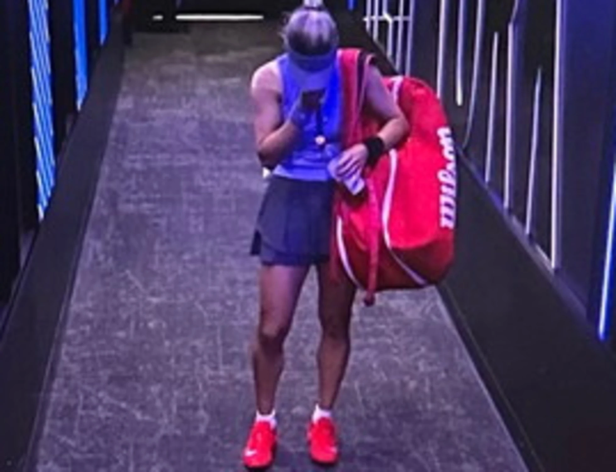 Anna Kalinskaya, dramma e crisi isterica a New York: immagini laceranti