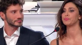 Belen Rodriguez, la strana frase che scatena il sospetto contro De Martino: corna?