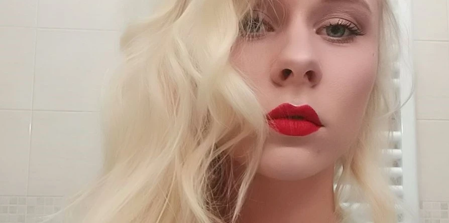 Omicidio Luca Sacchi, la pesantissima assenza di Anastasiya Kylemnyk ai funerali