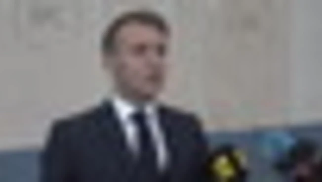 https://media.liberoquotidiano.it/VfBWup6pyhJTsnfdbkrvuI-StqWtPRaTSko10QCt3Es/width:800/quality:90/aW1hZ2VzLzIwMjUvMTAvMDIvMTgwOTE3NjQzLTU5YmUyYWJhLTQ2NGItNGI1Ni05MzRkLWIxMTMzNDgyZjRiZS5qcGc.webp