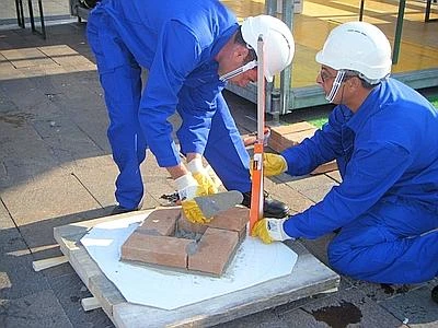 Prezzi produzione industria +2% su anno