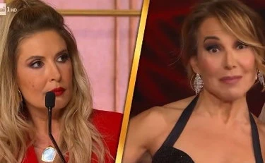 Ballando con le stelle, la rissa tra la D'Urso e Selvaggia: "Scostumata!"