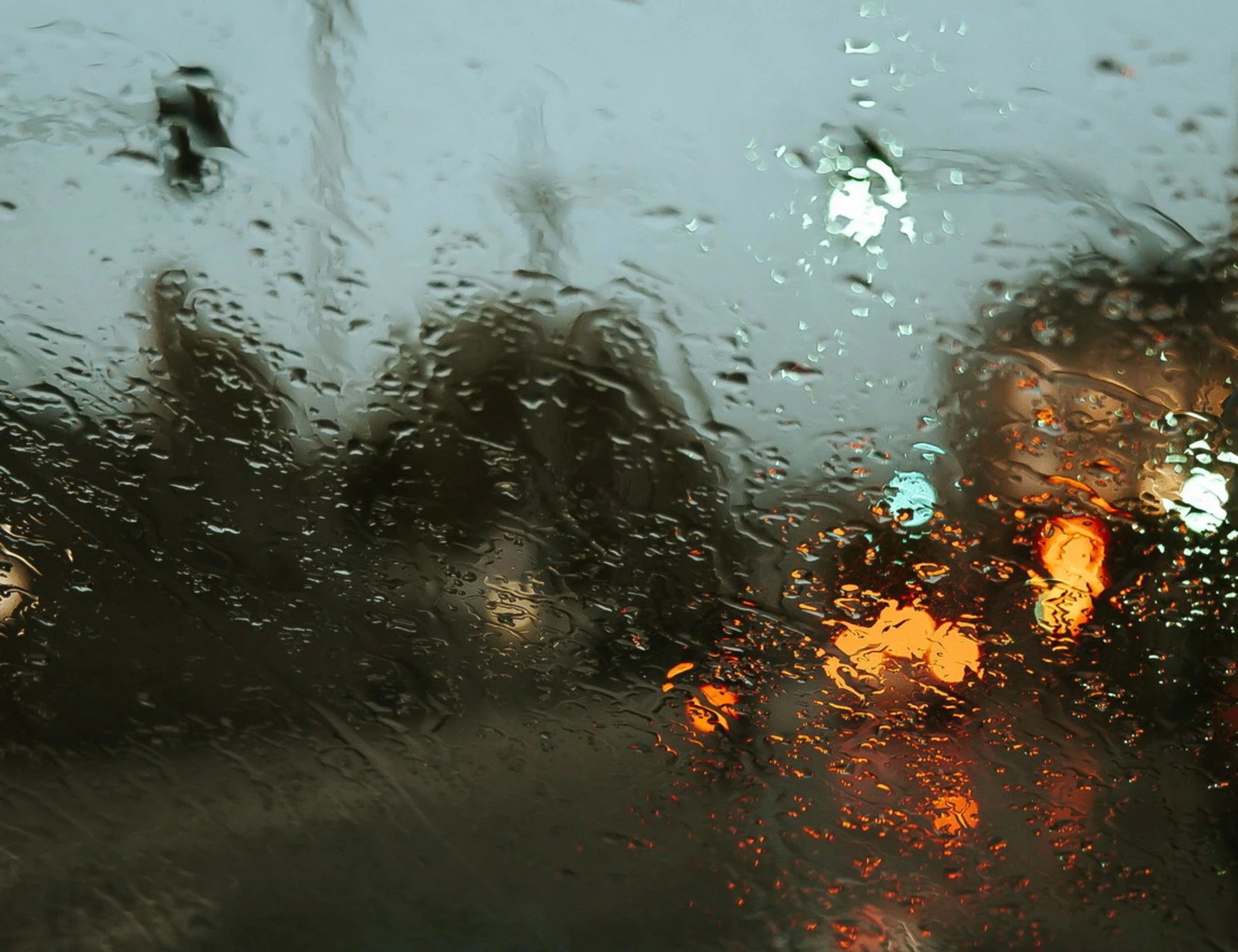 Meteo, "rovesci e temporali": Ferragosto rovinato, ecco dove