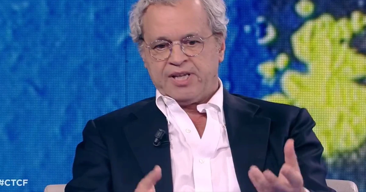 Che tempo che fa, Enrico Mentana? Il pubblico gli ride dietro per questa foto