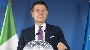 Coronavirus, nuovo Dpcm: restrizioni su mascherine, stadi e trasporto pubblico. Ipotesi coprifuoco serale