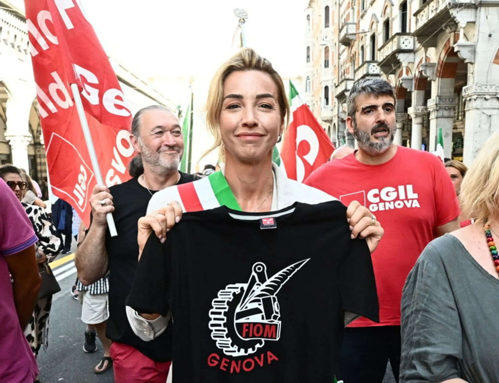 Leggi l'articolo: Silvia Salis? "E' lo sbando totale": perché slitta il Consiglio comunale