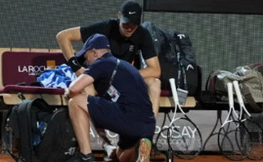 Jannik Sinner, la pomata per le vesciche? Scoppia la bufera: cosa è successo