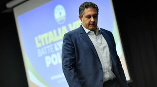 Stefano Bonaccini: "Grazie al lodo Toti". Retroscena clamoroso: è stato l'ex uomo di Berlusconi a salvare Conte e governo?