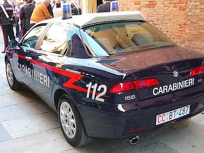 Bari, strangolata e abbandonata nei campi Il compagno: "Troppe ore su Facebook"