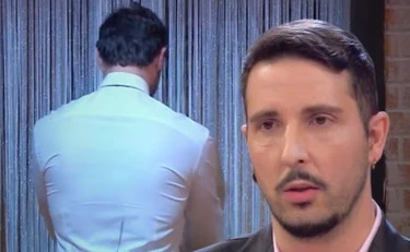 Affari Tuoi, De Martino-choc: esasperato da Andrea, lascia lo studio