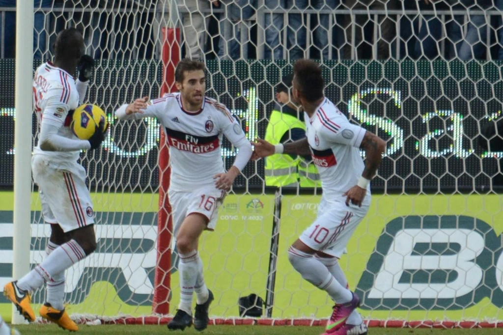 Serie A, Balotelli salva il Milan a Cagliari: 1-1. Roma ko con la Sampdoria