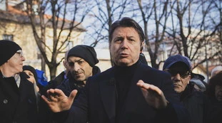 Giuseppe Conte perde mezzo milione di fannulloni? Lo studio choc