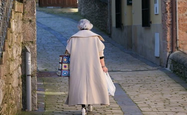 Pesaro, "ci scusi, dov'è il mare?": rapinano un'anziana, fermati a 10 e 13 anni
