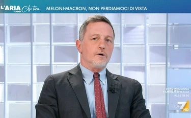 L'Aria che tira, Giannini rosica: "Meloni-Macron? L'incontro di due debolezze"