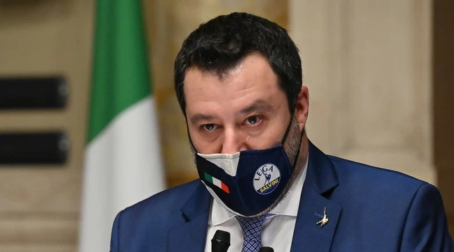 Matteo Salvini, la Lega punta al "guardiano" per Luciana Lamorgese: la mossa per fregare Pd e M5s sull'immigrazione